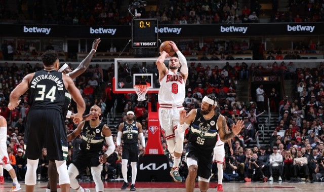 九游体育官方网站- 公牛德罗赞砍50分绝杀骑士